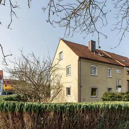Eg: Schoene 60M² City Wohnung In Dachau Mit Garten Apartment *